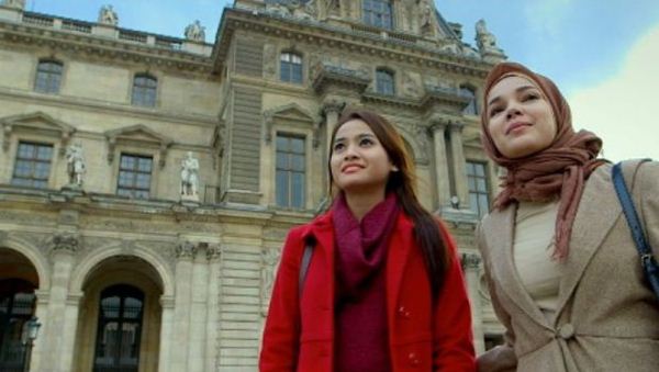 99 Cahaya di Langit Eropa