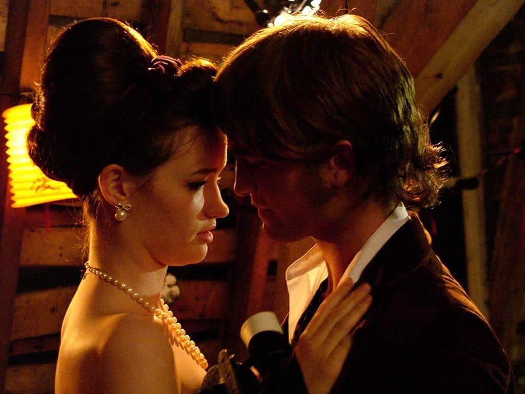 Love & Distrust [2010]