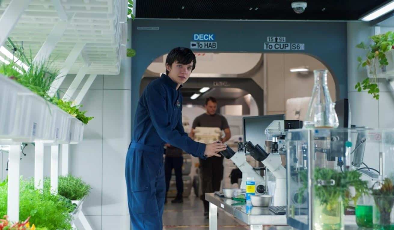 The Space Between Us (2016)