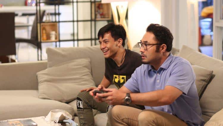 Bukan Sekedar Cerita Pacaran Masa SMA