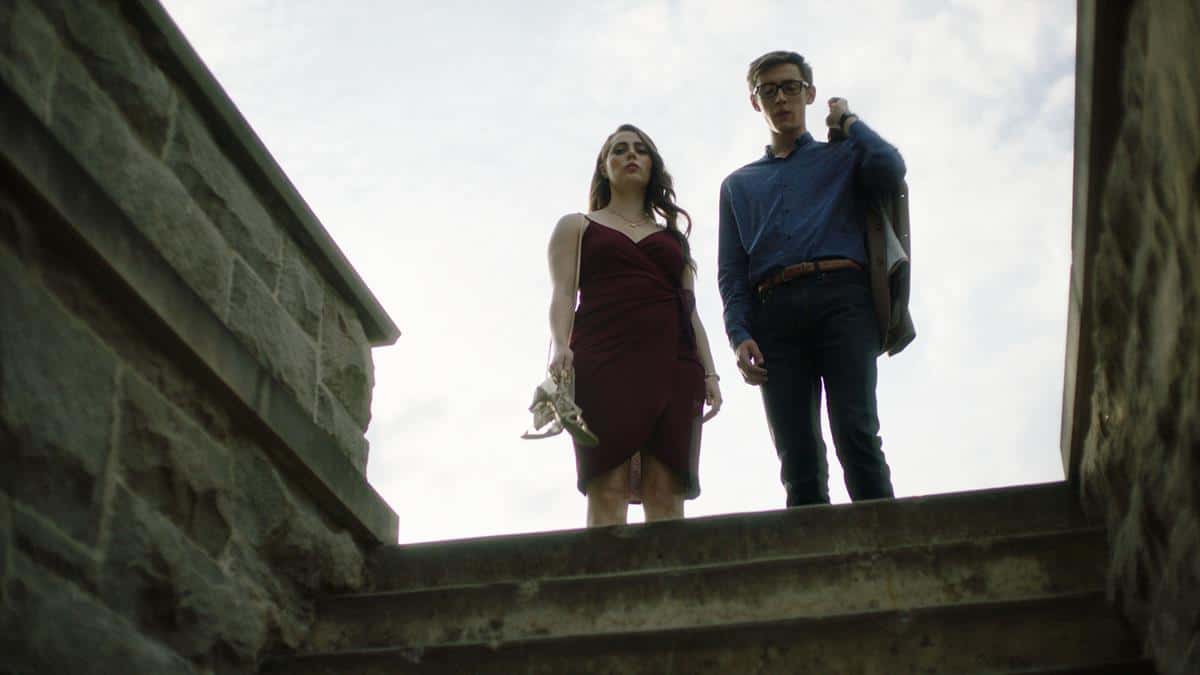 Terjebak di Kedalaman Enam Meter Selama Dua Ratus Hari