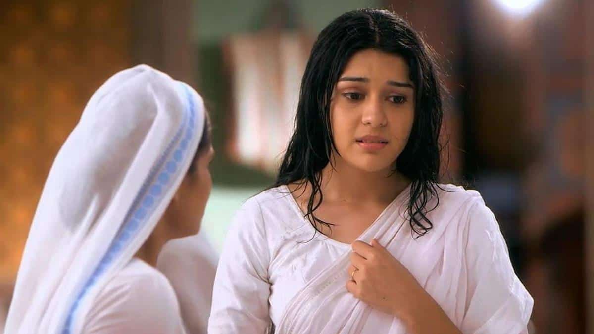 Review Ishq Ka Rang Safed_Karakter Wanita yang Membuat Iba