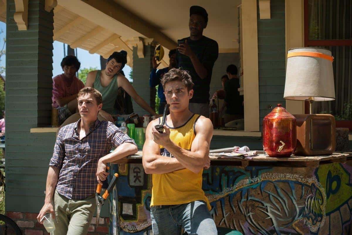 review film the neighbors_Khas Nicholas Stoller