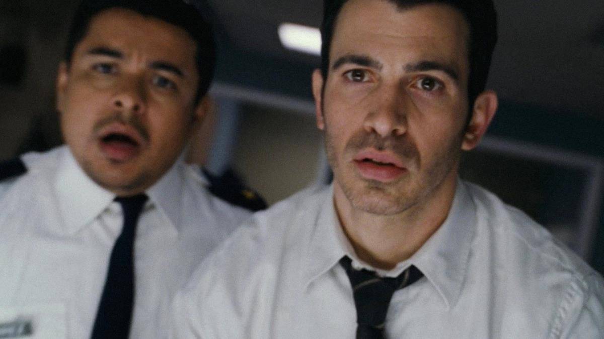 Supernatural Horor dengan Plot Twist