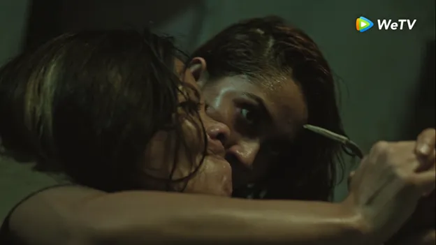 Titik Terang yang Berbahaya, Jenny Makin Superior_