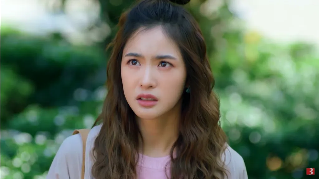 Nine Naphat Siangsomboon (Anna)