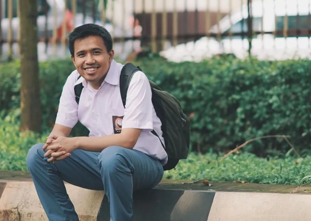 8. Joshua Suherman (Dicky)