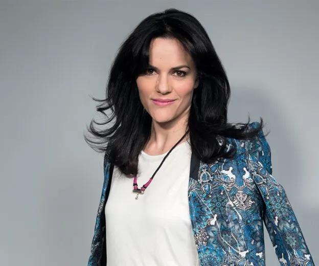 Amanda Billing (Valentina)_