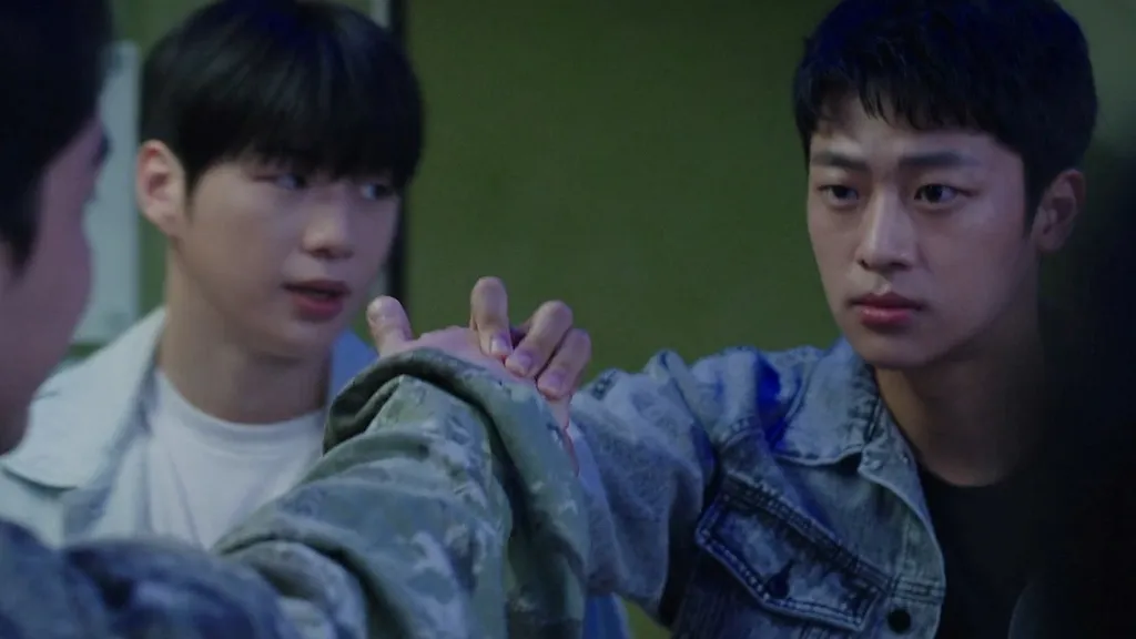 Masalah Pertama untuk Seung Hyun dan Kim Tak