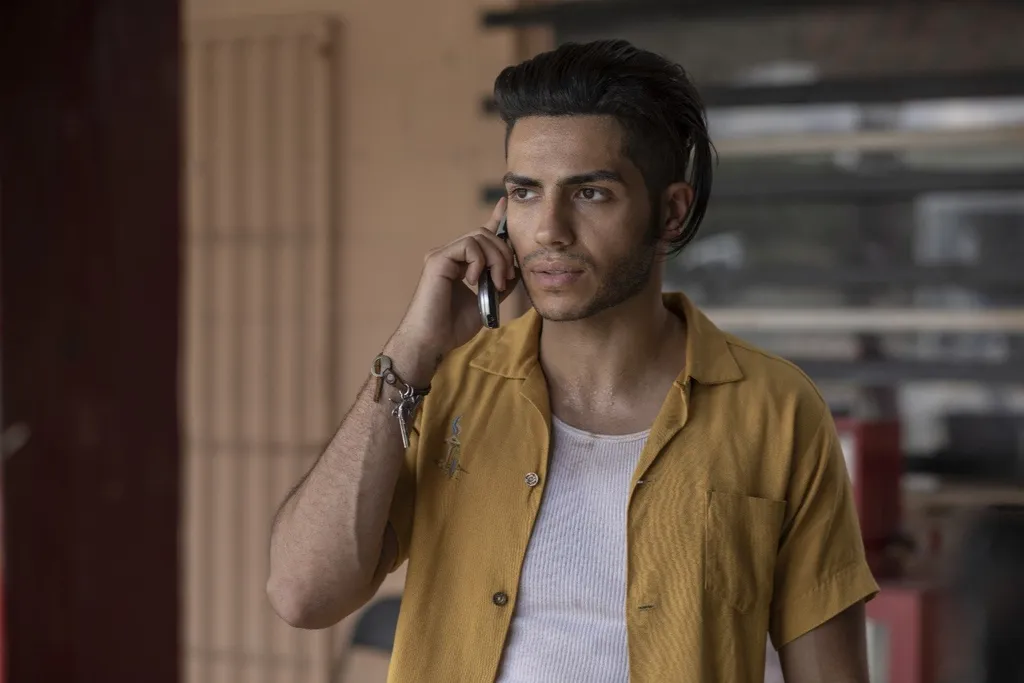 Mena Massoud (Prince Thomas)_