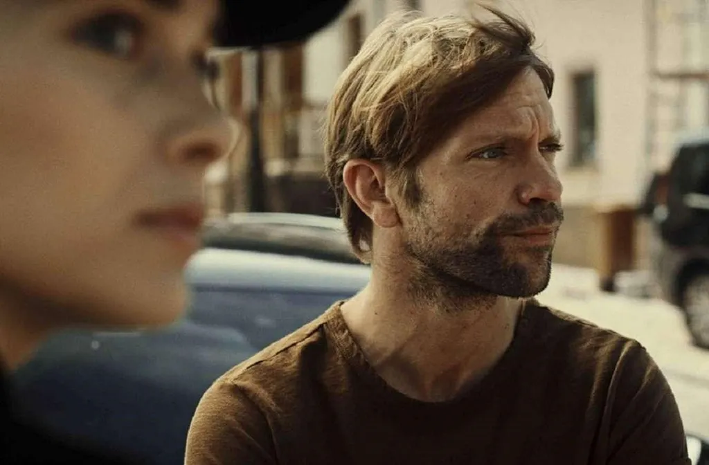 review serial capitani_Para Karakter Terlihat Kompleks_