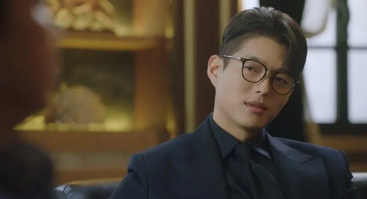 Review Crazy Love (2022) Episode 11-12_Segi dan Soo Yeong Kebakaran_