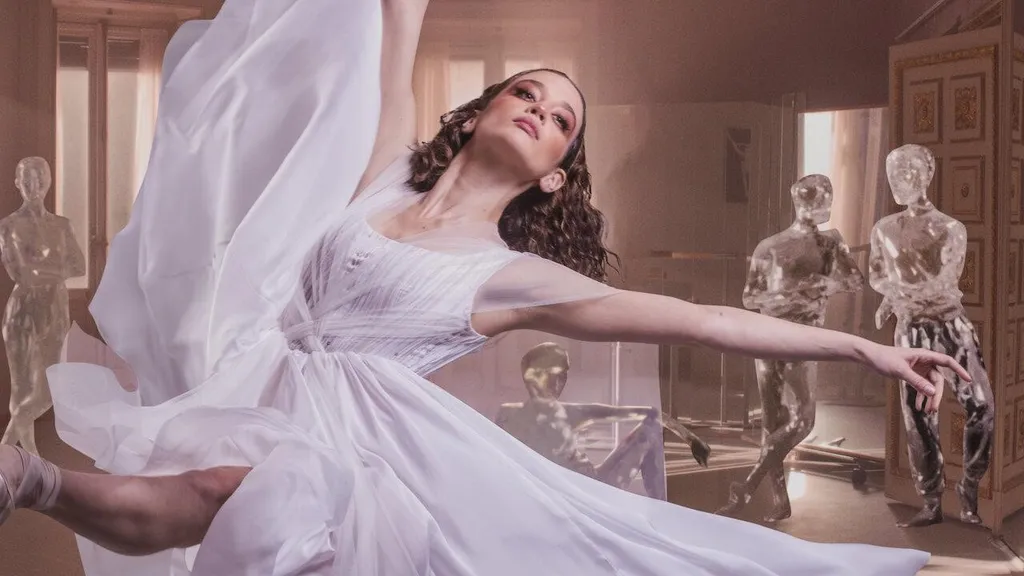 Dancing on Glass_Kisah Drama Diselingi Pertunjukan Tari_