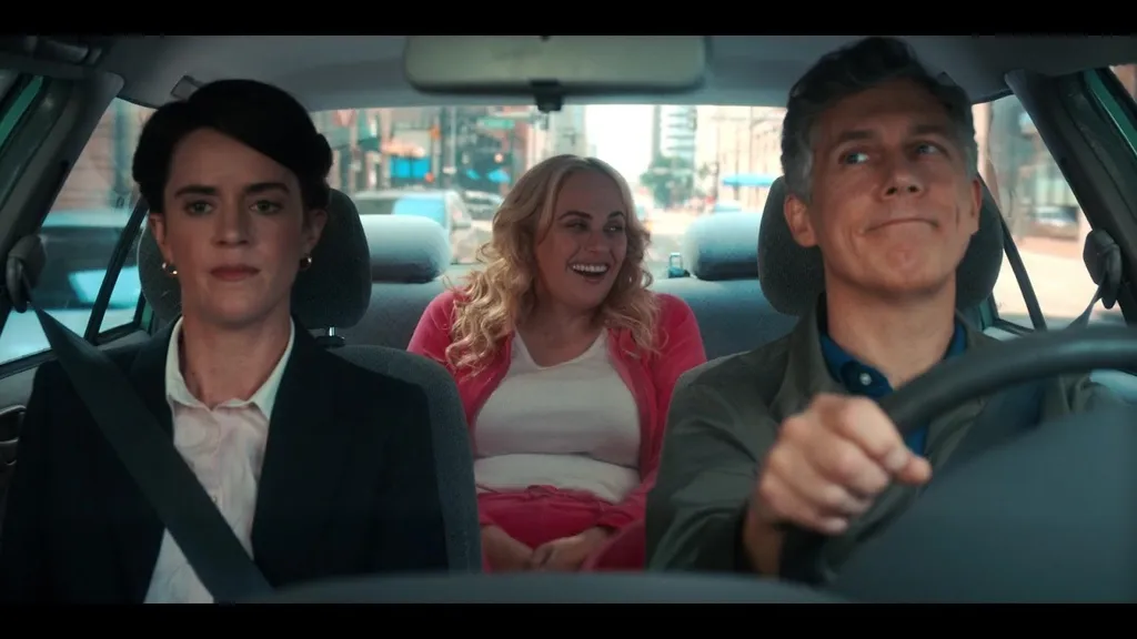 fakta senior year_Perbedaan Usia Chris Parnell dan Rebel Wilson_