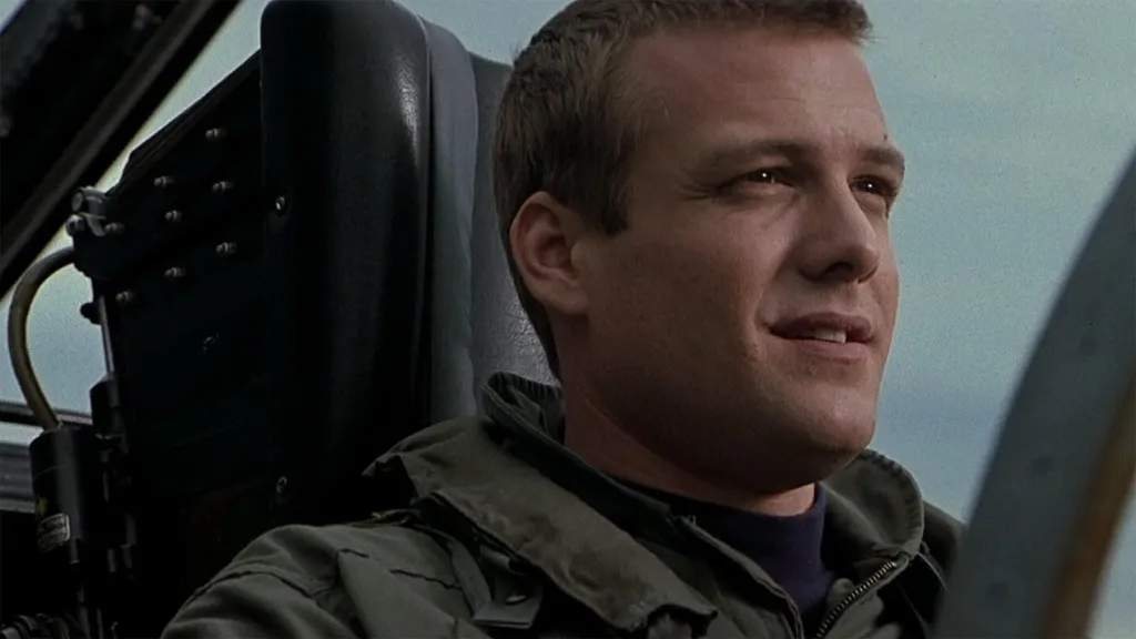 Gabriel Macht (Letnan Jeremy Stackhouse)