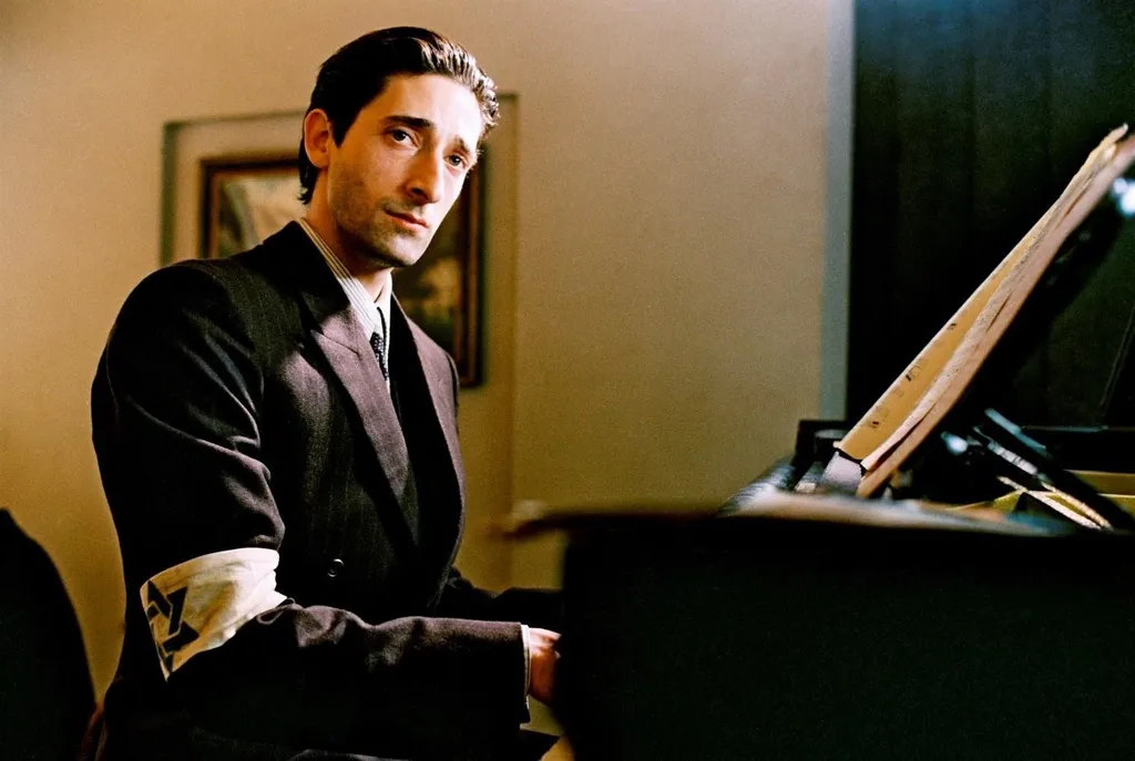Pemeran The Pianist_Władysław Szpilman (Adrien Brody)_