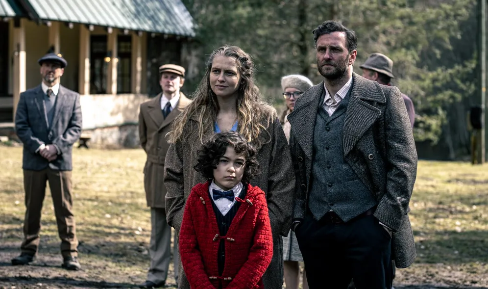 The Twin_2022_Plot Twist (Copy)