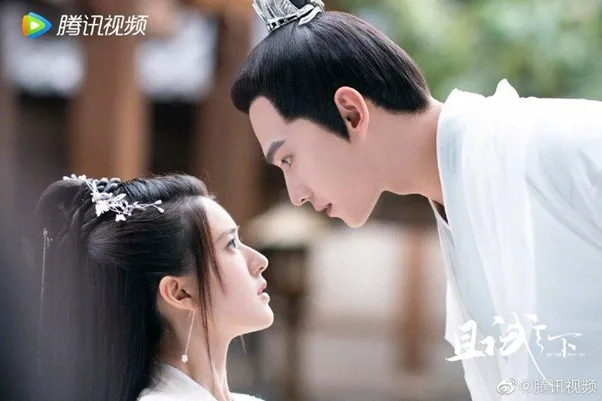 Sempat Digosipkan Memacari Beberapa Selebriti