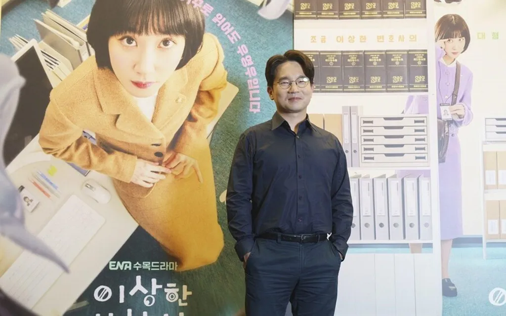 Sutradara dan Penulis Menunggu Park Eun Bin Satu Tahun