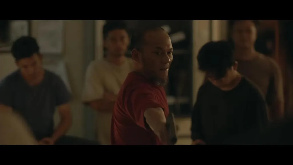 fakta film sayap sayap patah_Iwa K Melakukan Observasi Ke Lapas_