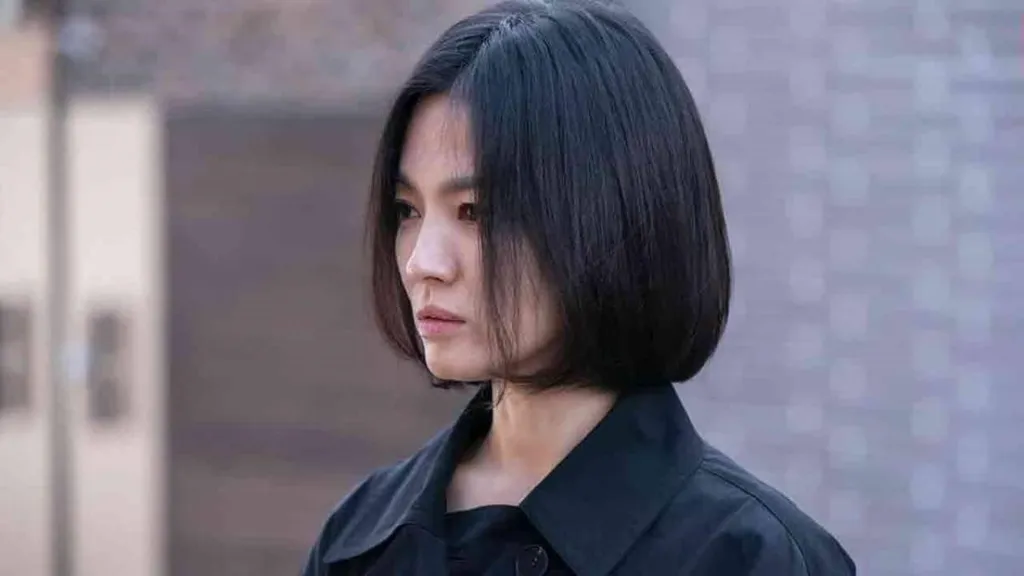 Song Hye Kyo Kembali dengan Penampilan Menawan__