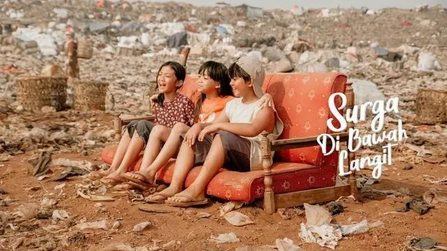 film anak indonesia_Surga Di Bawah Langit_