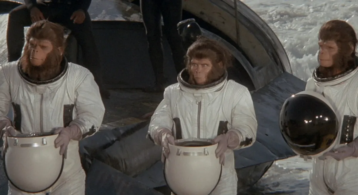 Escape From the Planet of the Apes (1971)__